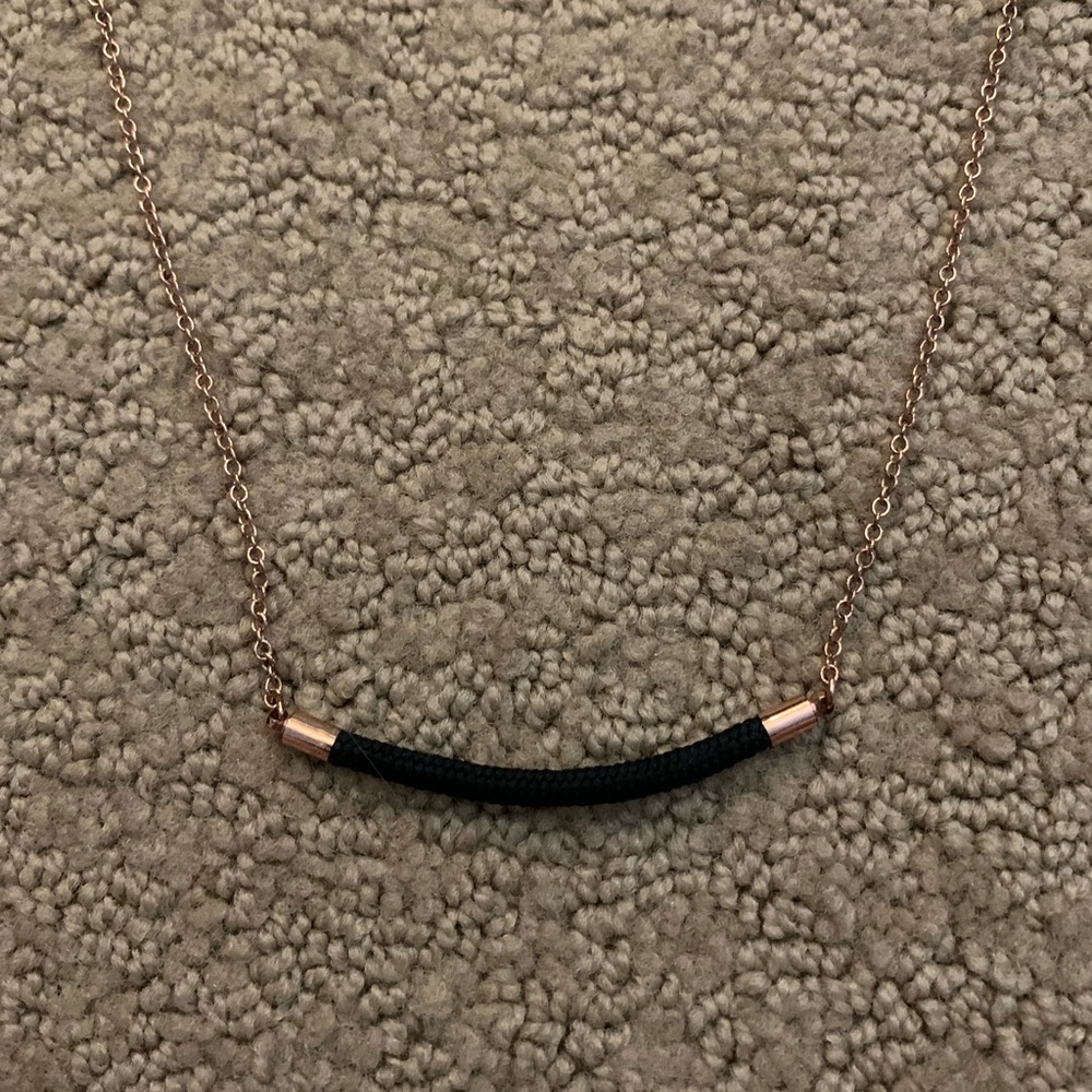 piece of rope necklace